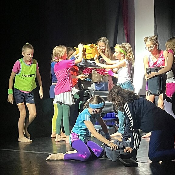 Tag1_2-c-TheaterfabrikWeiz.jpg